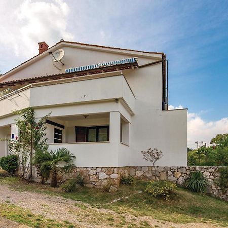 Gorgeous Apartment In Brsec With Kitchen Dış mekan fotoğraf